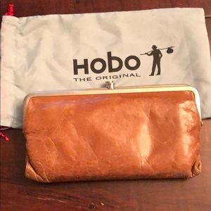 Hobo Lauren Clutch Wallet AS-IS